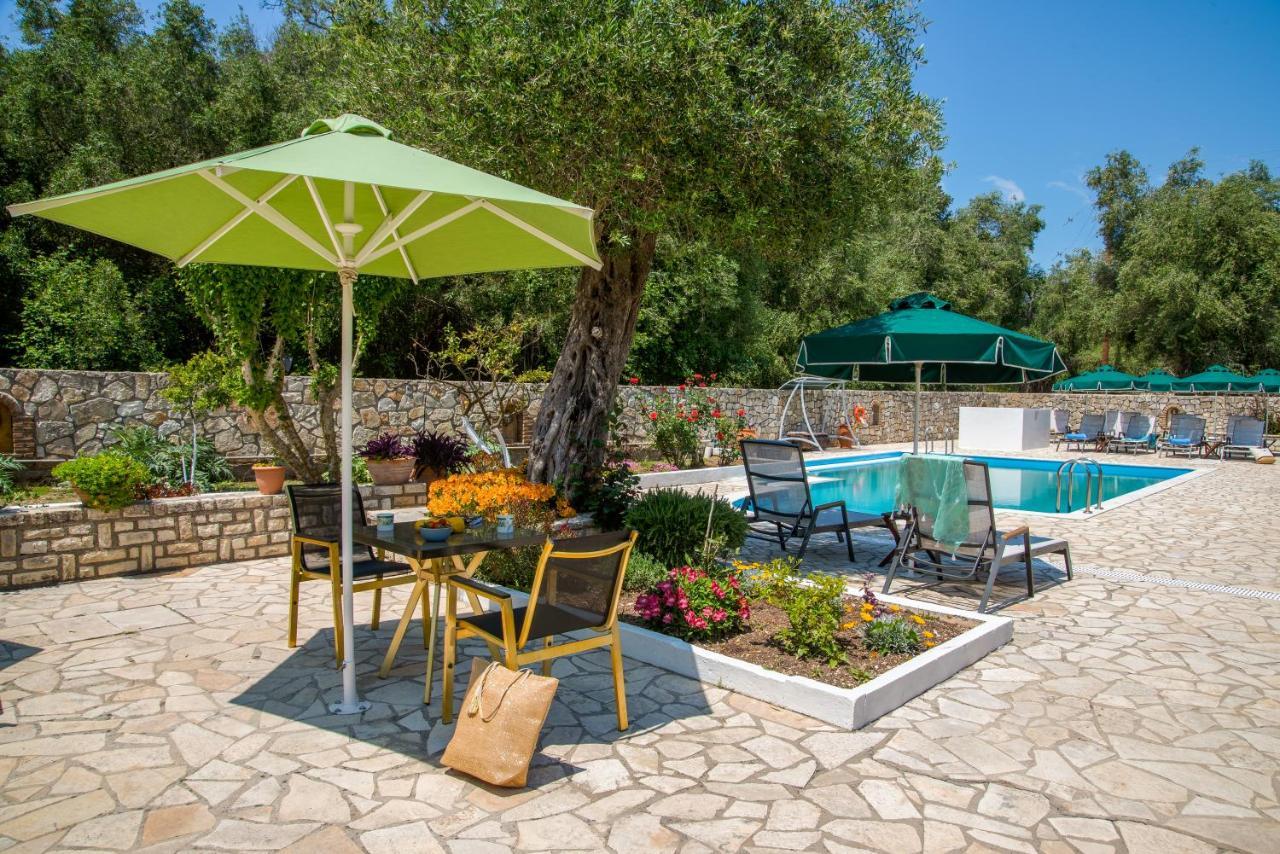 Aphrodite Studios & Apt With Pool Лакка Экстерьер фото