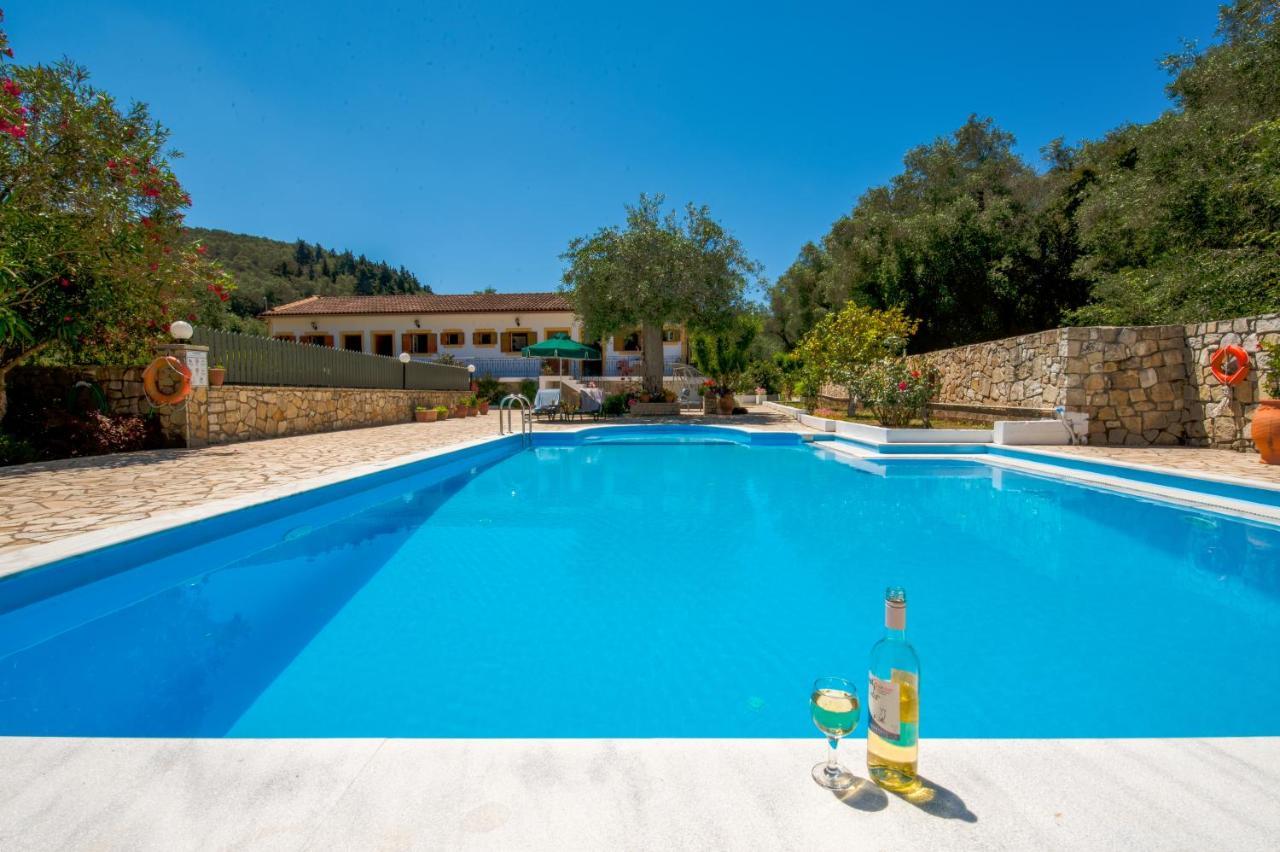 Aphrodite Studios & Apt With Pool Лакка Экстерьер фото